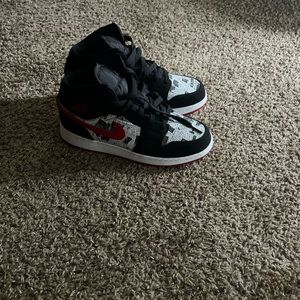 Mid jordan 1s